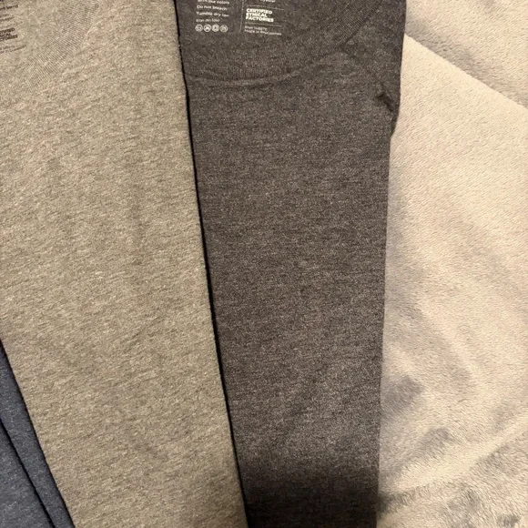 Fresh Clean Threads Mens T Shirts - Pack of 5 Assorted Colors Size Med Brand New - Picture 4 of 7